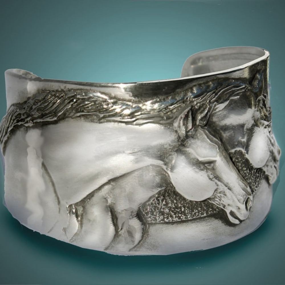 Two Horse Heads Cuff Bracelet